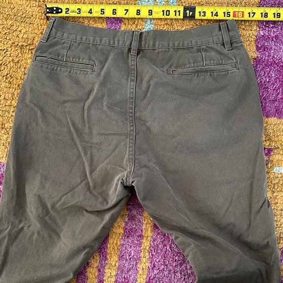 Taylor Stitch Men's Green Chinos - Picture 2 of 5